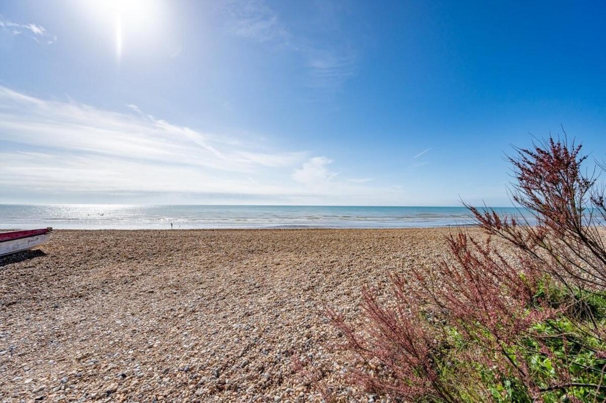 Escape To Paradise At Pevensey Bay Holiday Park 13 Woodland Walk Villa Екстериор снимка