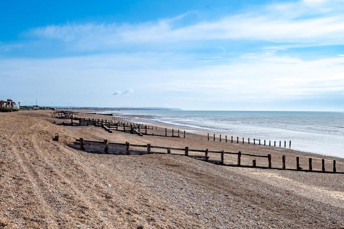 Escape To Paradise At Pevensey Bay Holiday Park 13 Woodland Walk Villa Екстериор снимка